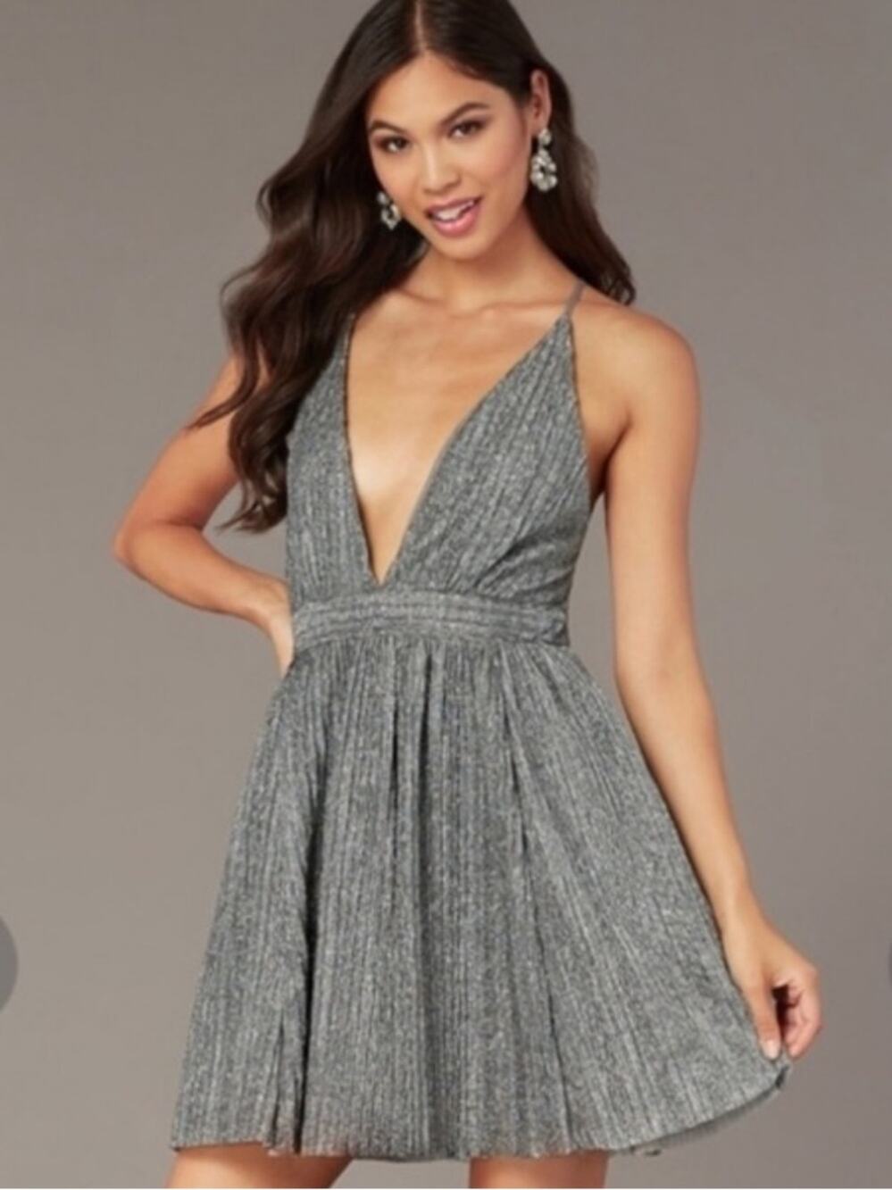 Luxxel Woman’s Black Metallic-Thread Pleated Dress Size M